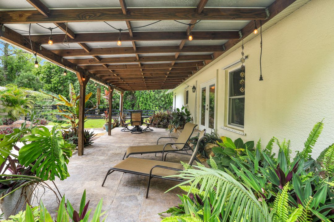 4710 1st Ave NW, Naples, FL 34119