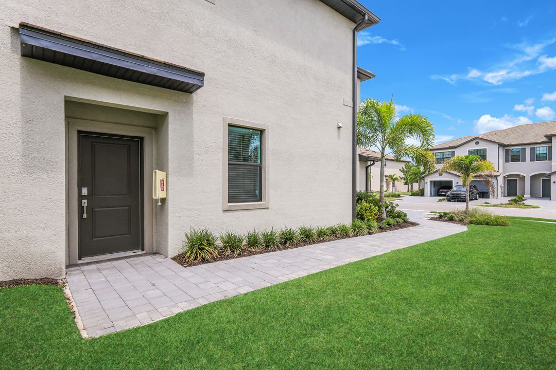14159 Gardeners Wy, Fort Myers, FL 33913