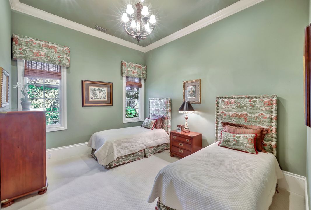 3118 Dahlia Way, Naples, FL 34105