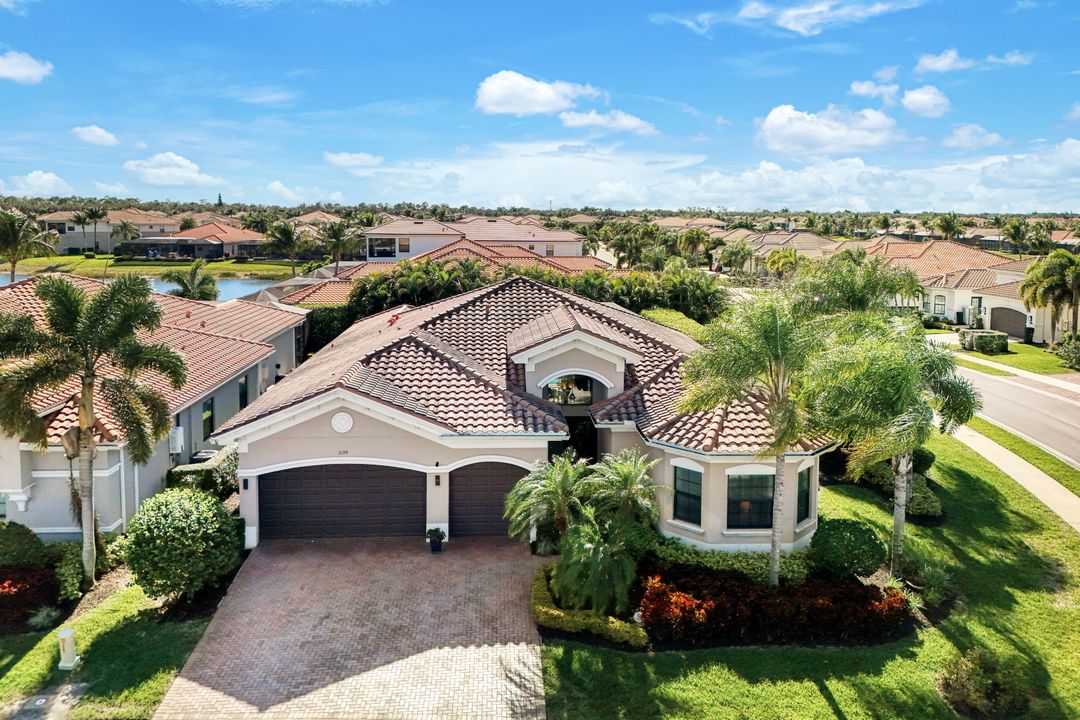 3199 Atlantic Cir, Naples, FL 34119