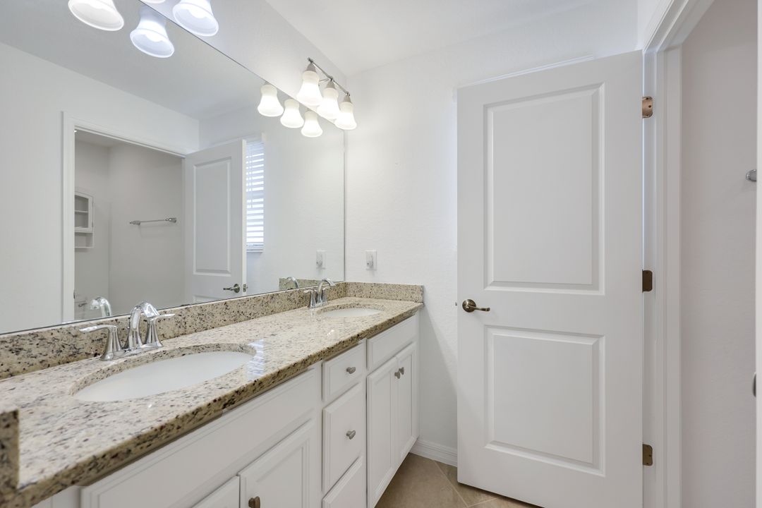 2159 Hamlin St, Naples, FL 34120