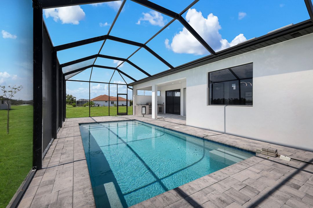 3842 NW 43rd Pl, Cape Coral, FL 33993