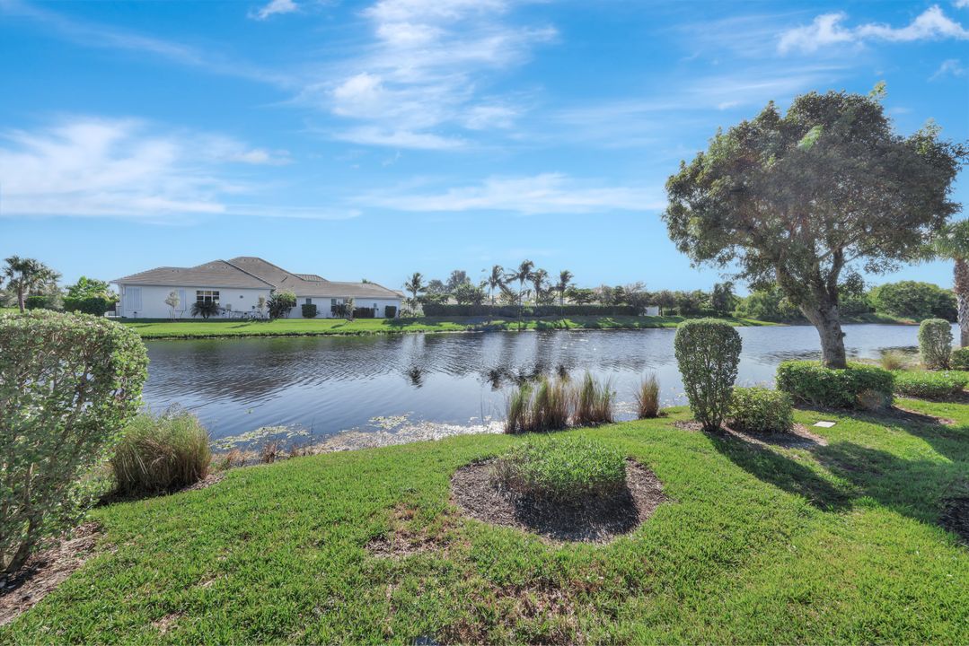 8980 Cherry Oaks Tr, Naples, FL 34114