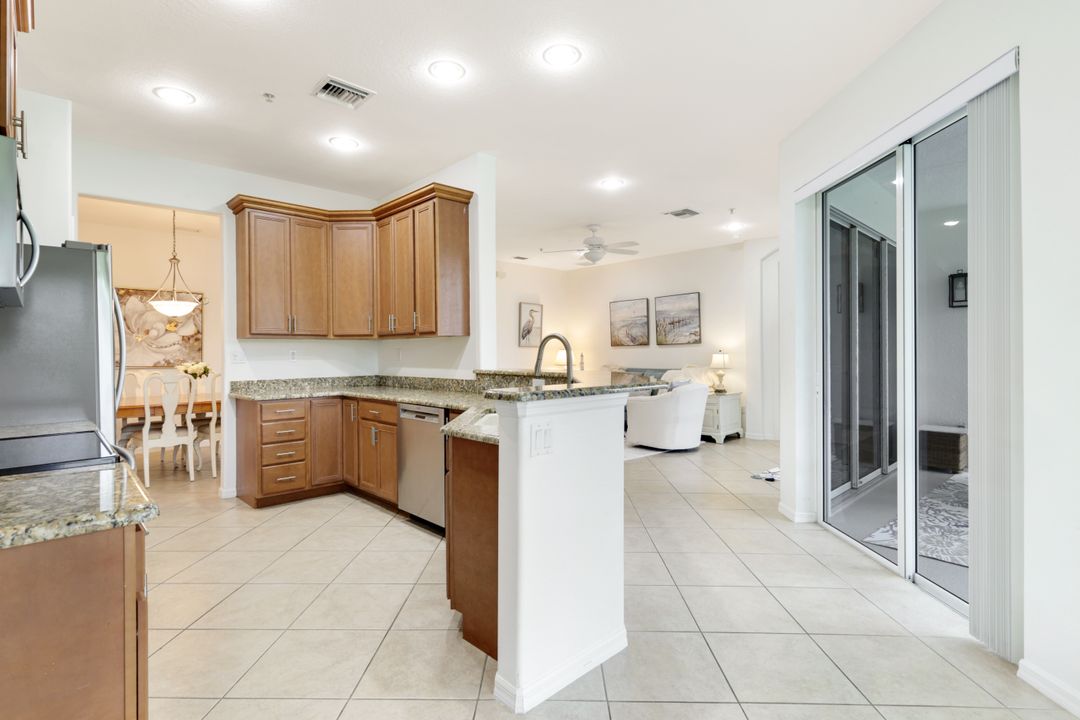 12867 Carrington Cir #102, Naples, FL 34105