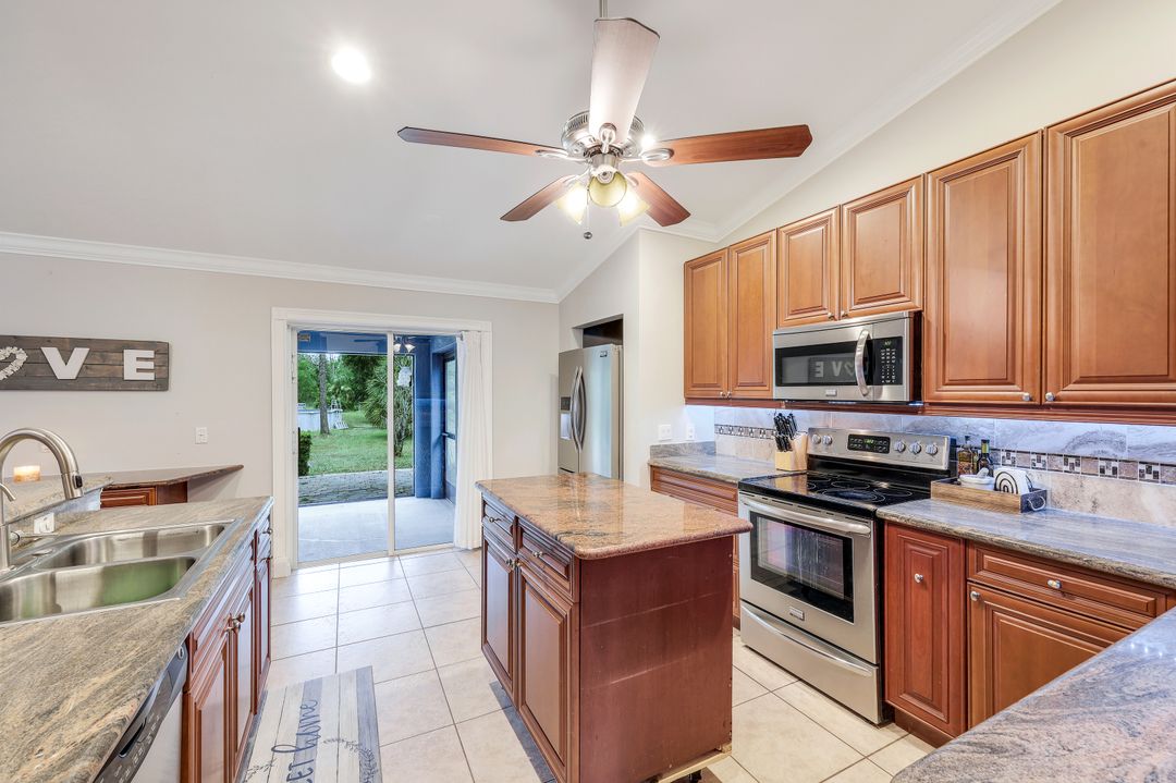 4295 14th St NE, Naples, FL 34120