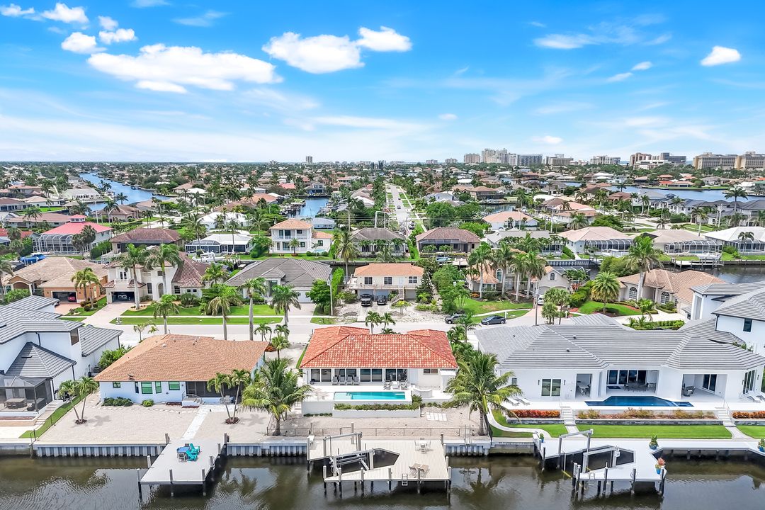 1048 Cottonwood Ct, Marco Island, FL 34145