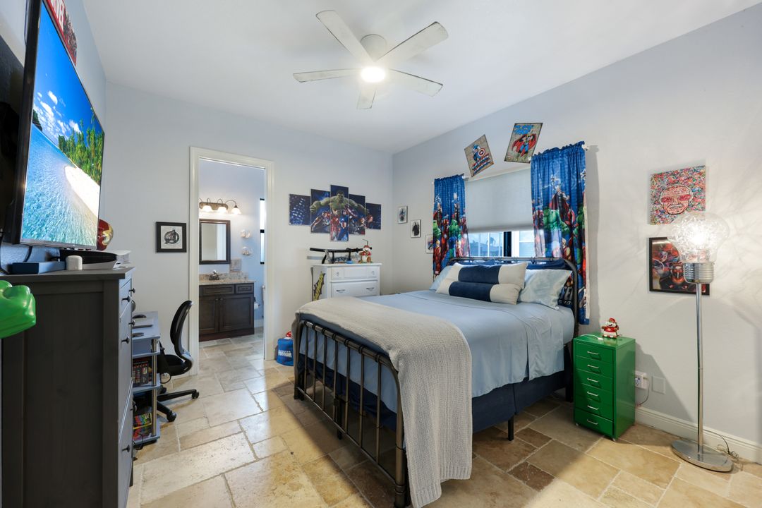 208 SW 15th St, Cape Coral, FL 33991