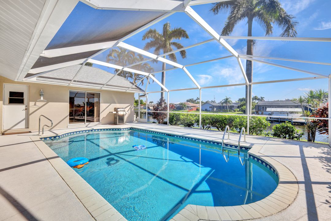 610 Archer Pkwy W, Cape Coral, FL 33904