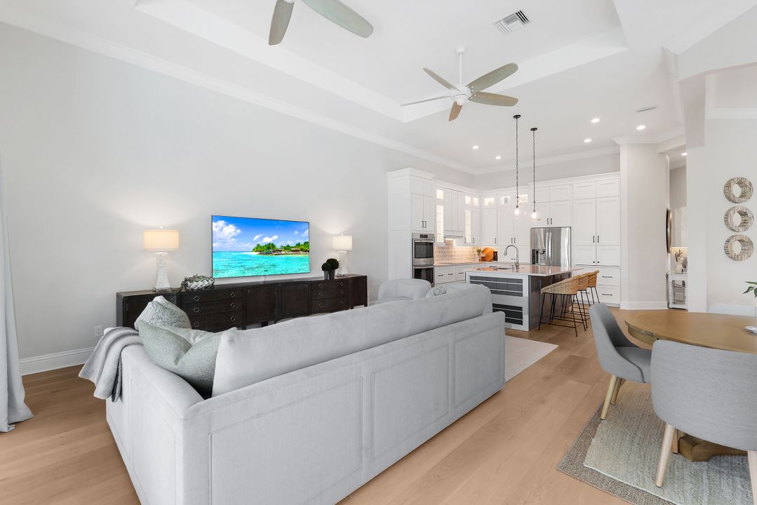 7395 Monteverde Way, Naples, FL 34119