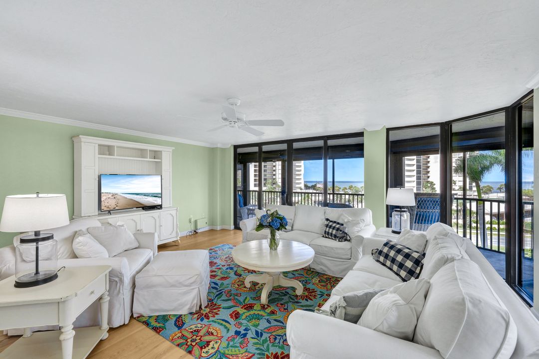 11030 Gulf Shore Dr #302, Naples, FL 34108