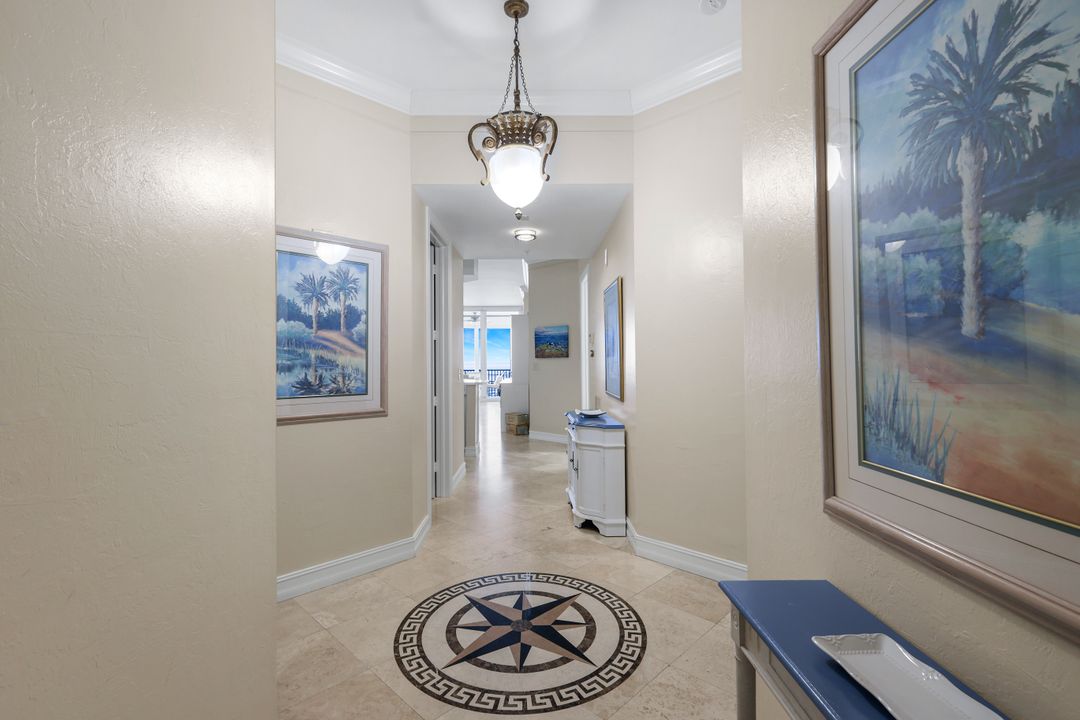 400 Flagship Dr #1206, Naples, FL 34108