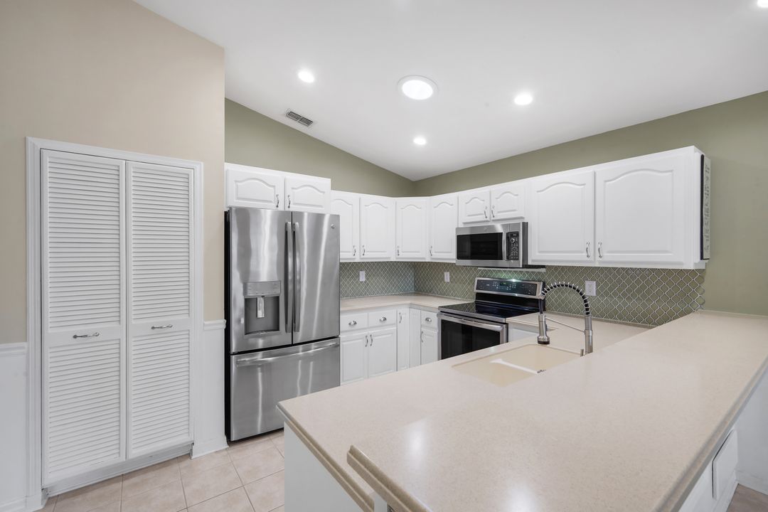 17740 Pineapple Palm Ct, North Fort Myers, FL 33917