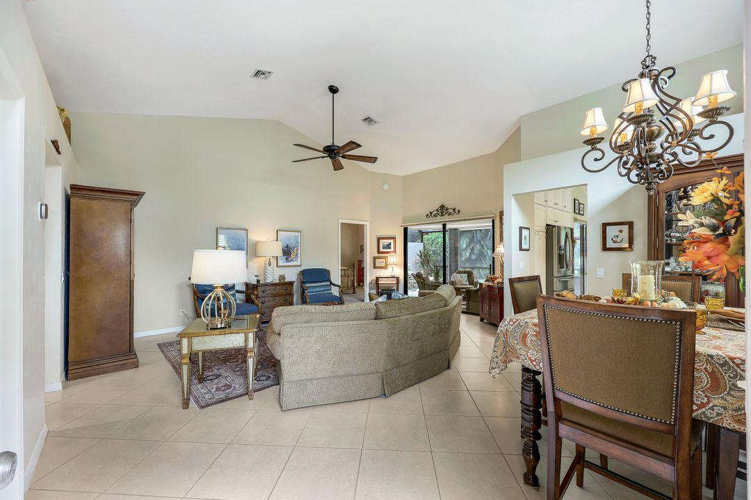 27136 Kindlewood Ln, Bonita Springs, FL 34134