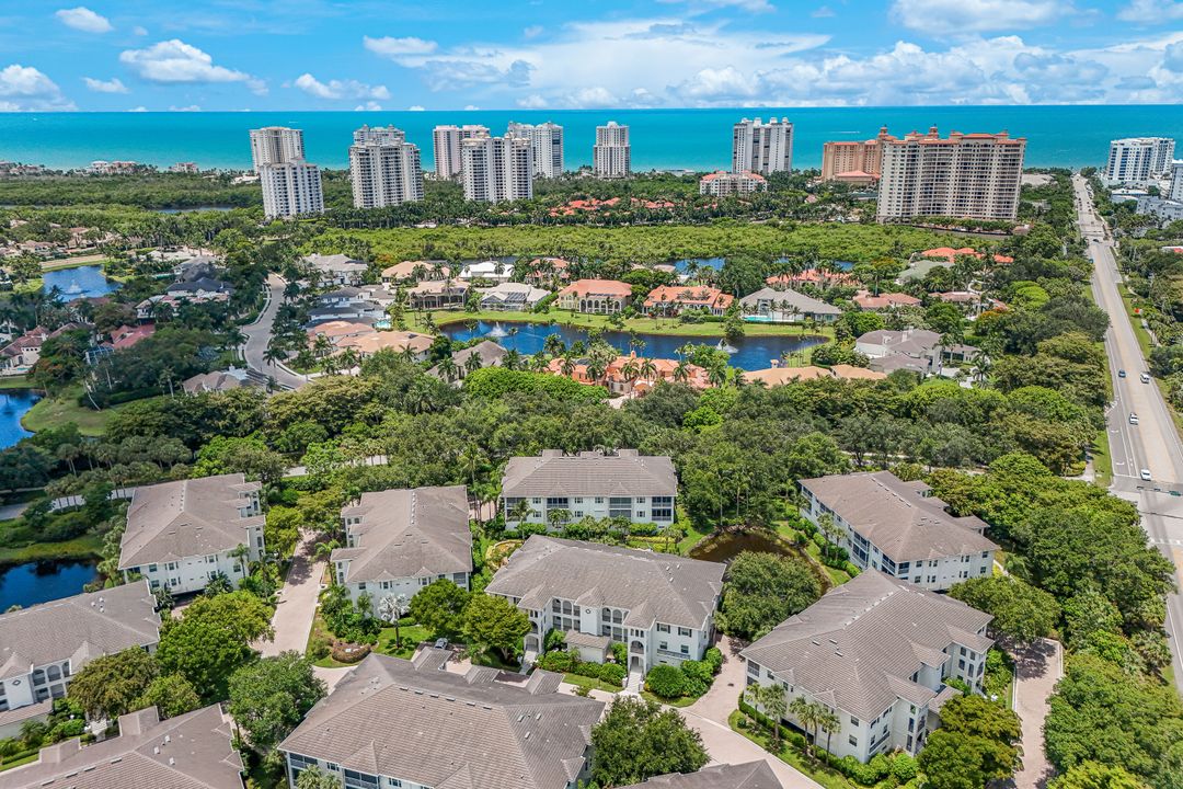 831 Sailaway Ln #202, Naples, FL 34108