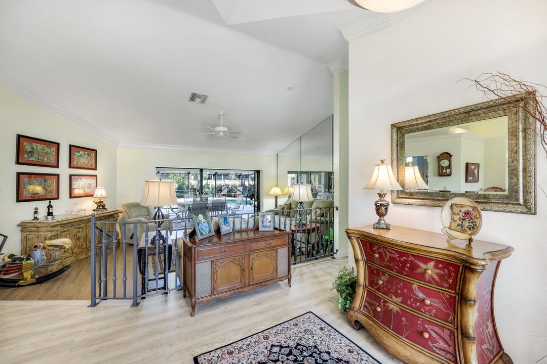 1933 Empress Ct, Naples, FL 34110