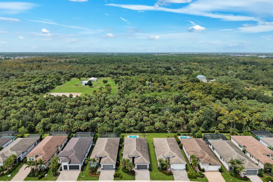 11855 Gardenia Ave, Naples, FL 34120