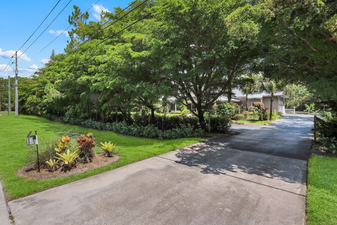 2661 Golden Gate Blvd W, Naples, FL 34120
