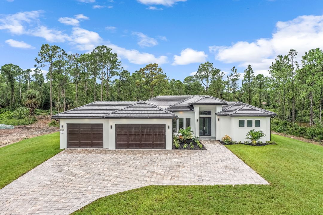2840 Golden Gate Blvd W, Naples, FL 34120