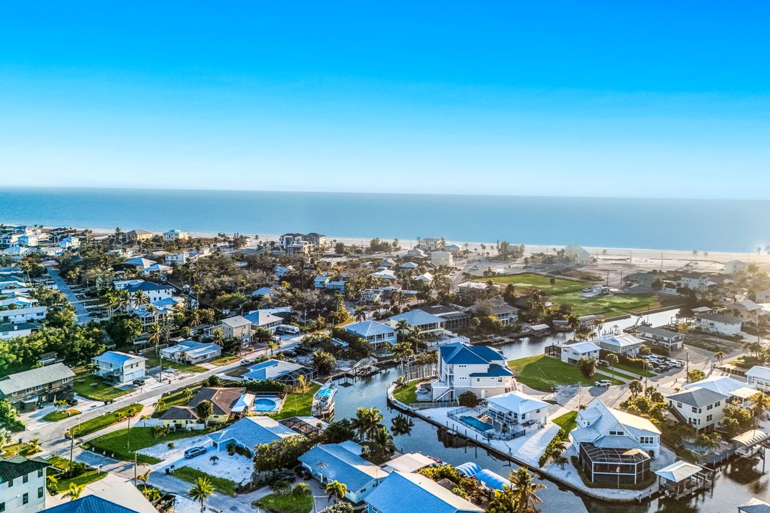 231 Sterling Ave, Fort Myers Beach, FL 33931