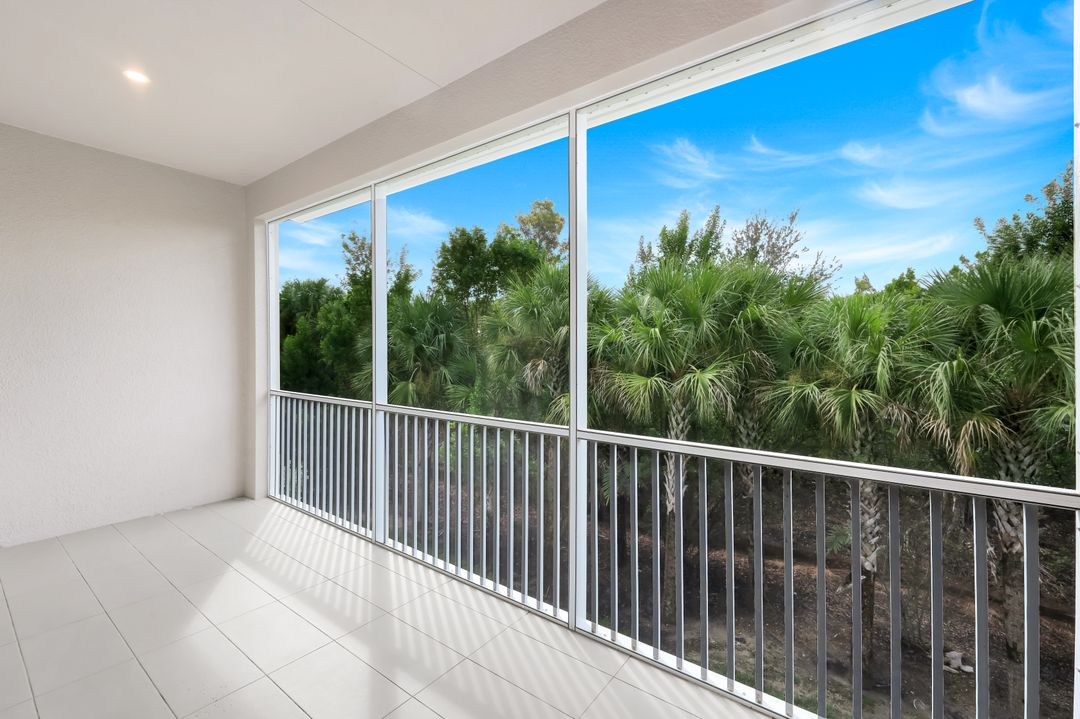 280 Antilles Wy E #101, Naples, FL 34112