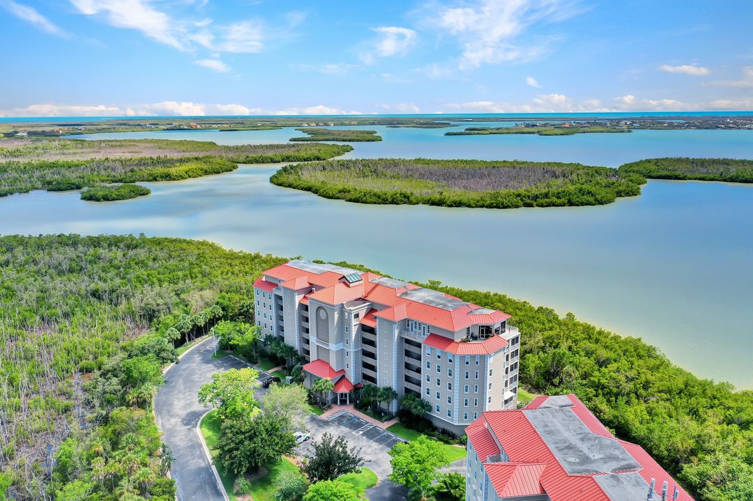 337 Vintage Bay Dr #D1, Marco Island, FL 34145