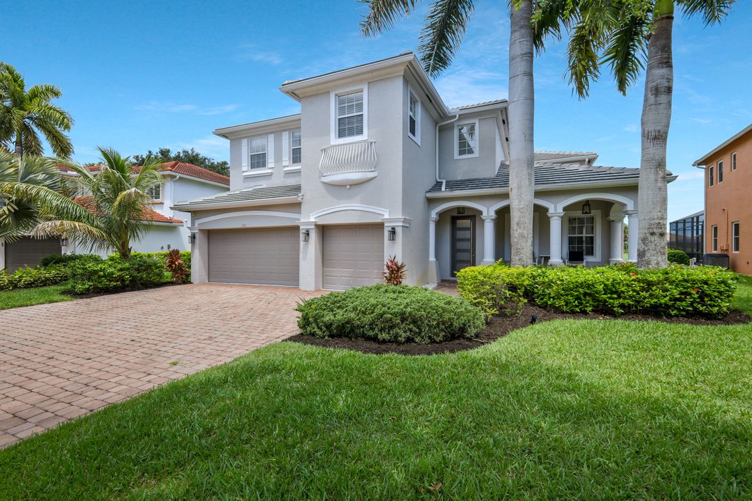 1711 Sarazen Pl, Naples, FL 34120