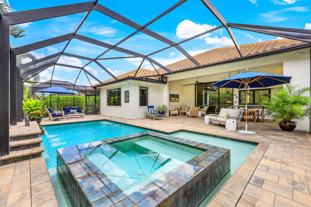 12762 Dundee Ln, Naples, FL 34120