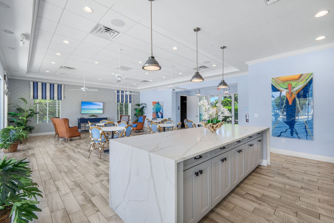 2343 Sheen Ln #405, Naples, FL 34120