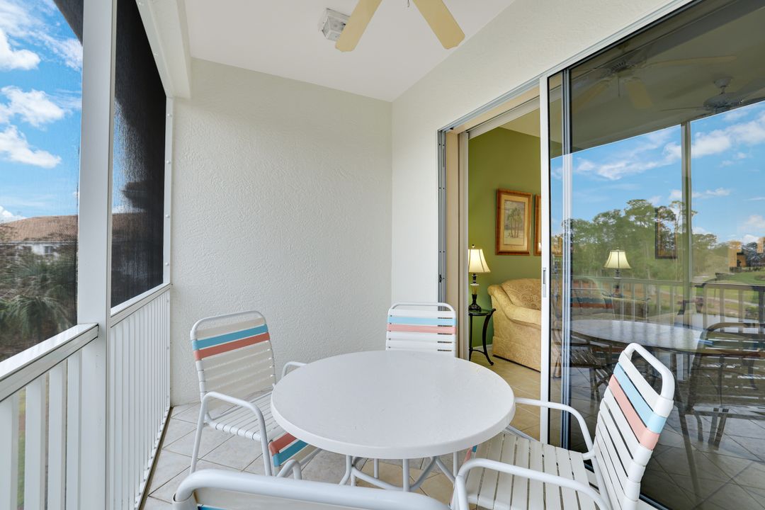 8247 Parkstone Pl #305, Naples, FL 34120