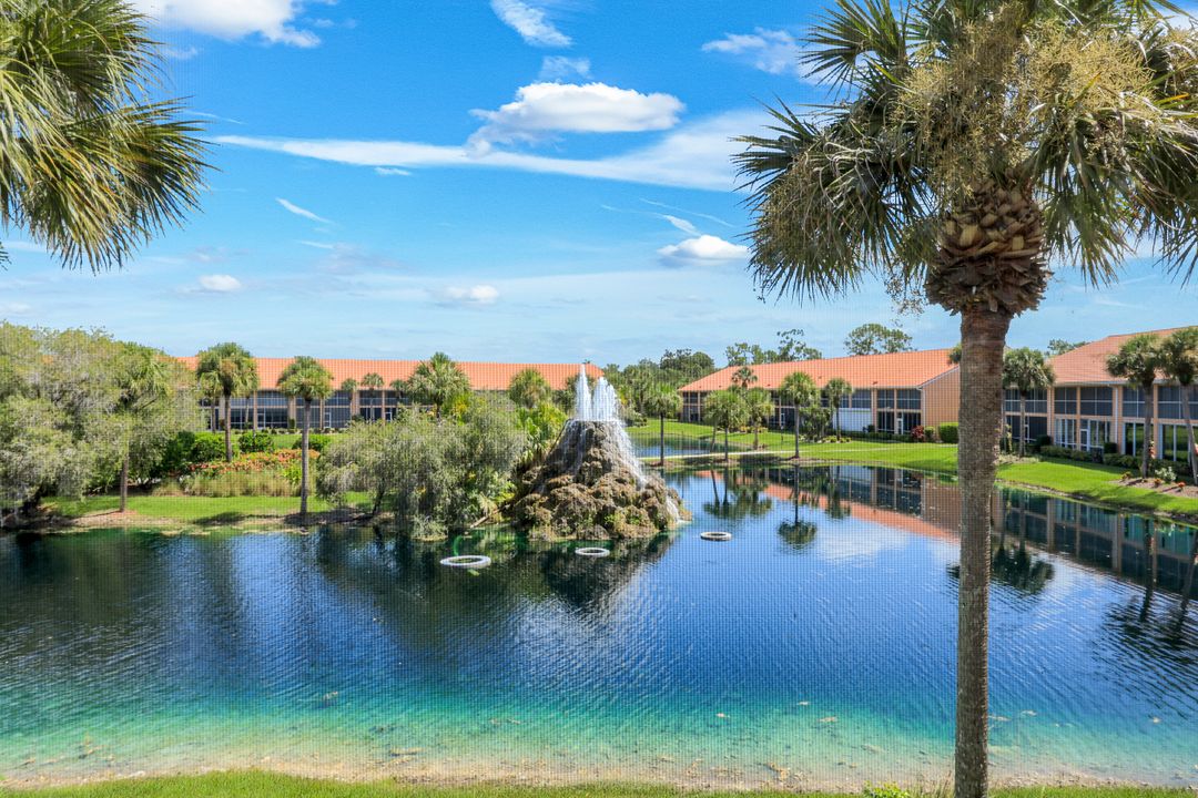6720 Beach Resort Dr #10, Naples, FL 34114