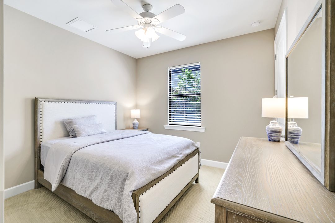 9373 Surfbird Ct, Naples, FL 34120