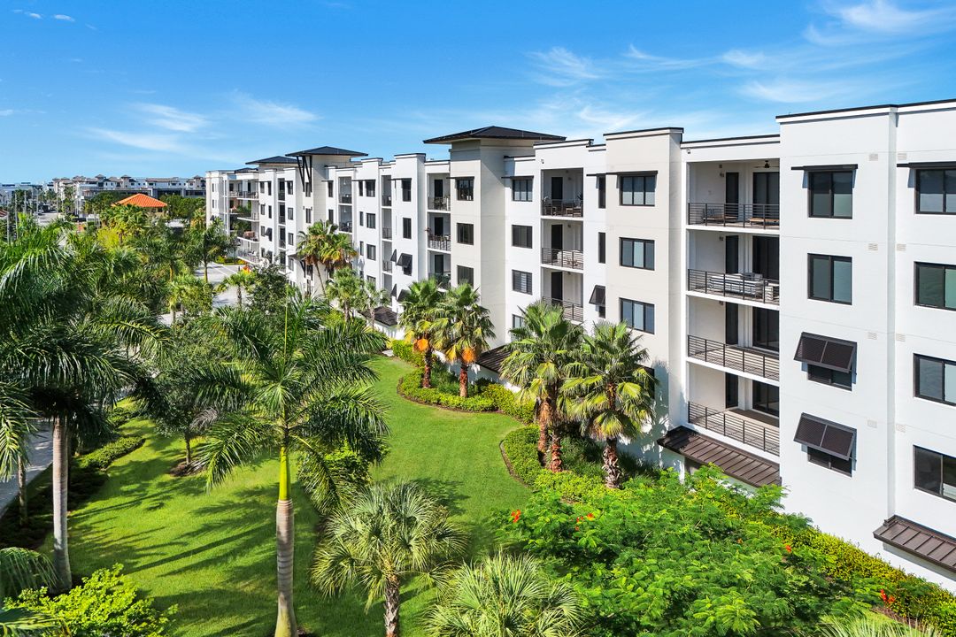 1125 Central Ave #571, Naples, FL 34102