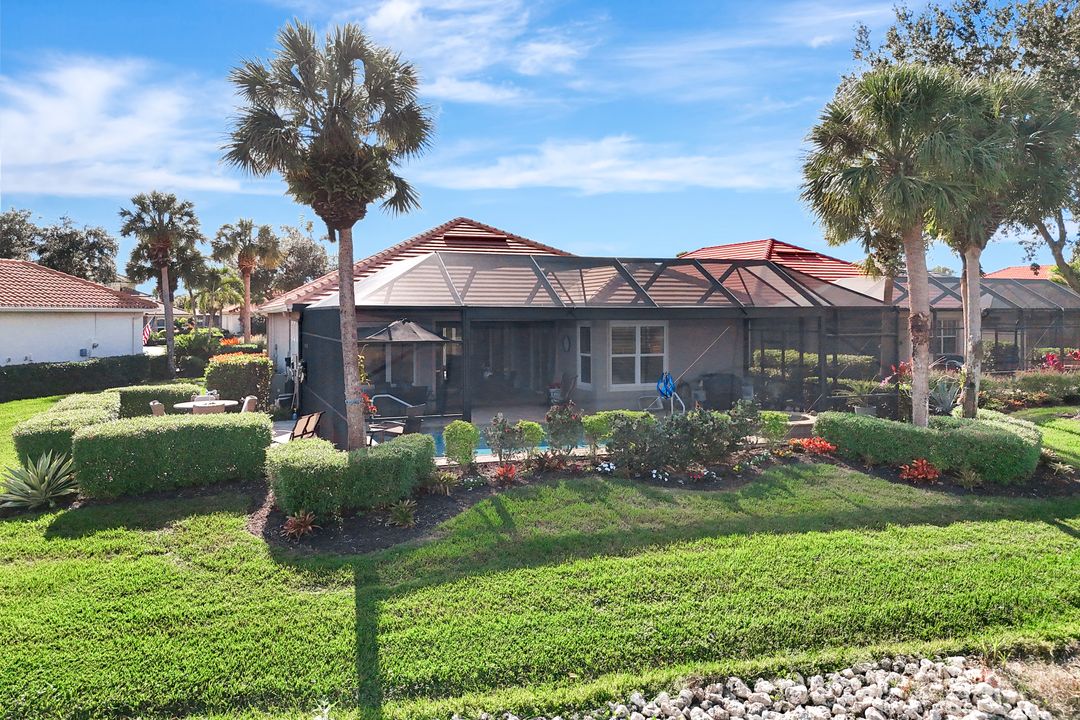 9127 Crystal Ct, Naples, FL 34120