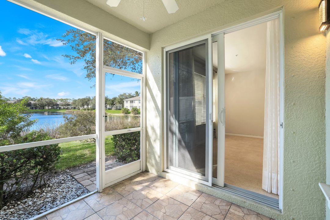 1370 Mariposa Cir #102, Naples, FL 34105