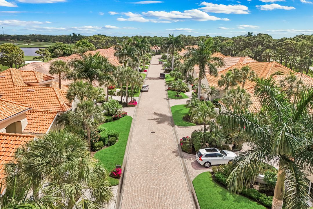 3390 Riviera Lakes Ct, Bonita Springs, FL 34134