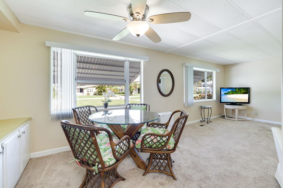 95 Lemans Dr, Naples, FL 34112