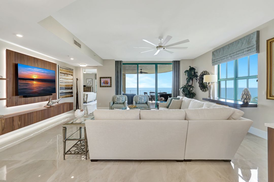 930 Cape Marco Dr #506, Marco Island, FL 34145