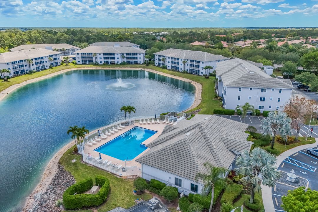 7827 Regal Heron Cir #302, Naples, FL 34104