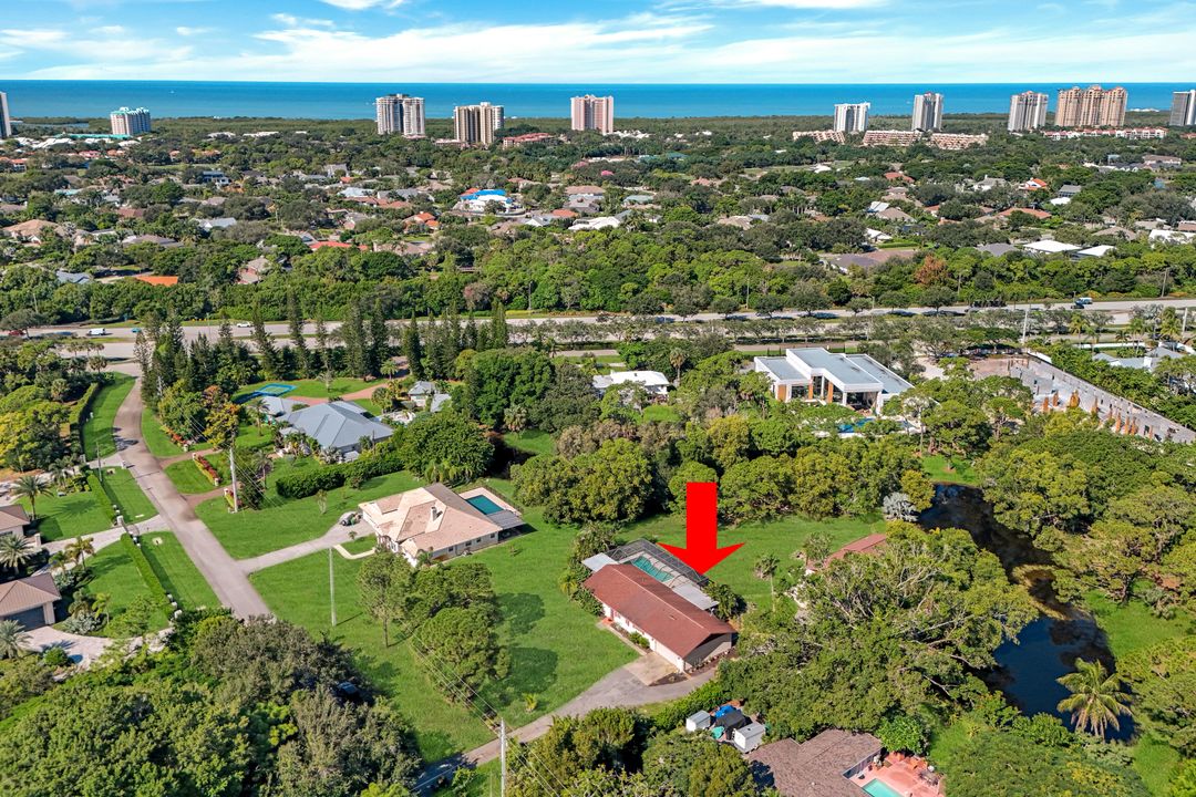 23 Center St, Naples, FL 34108