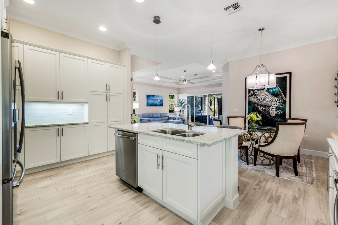 5802 Haiti Dr, Naples, FL 34112