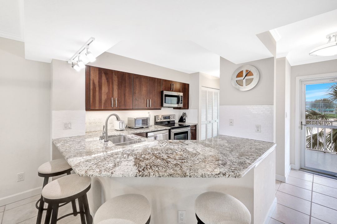 991 N Barfield Dr #205, Marco Island, FL 34145