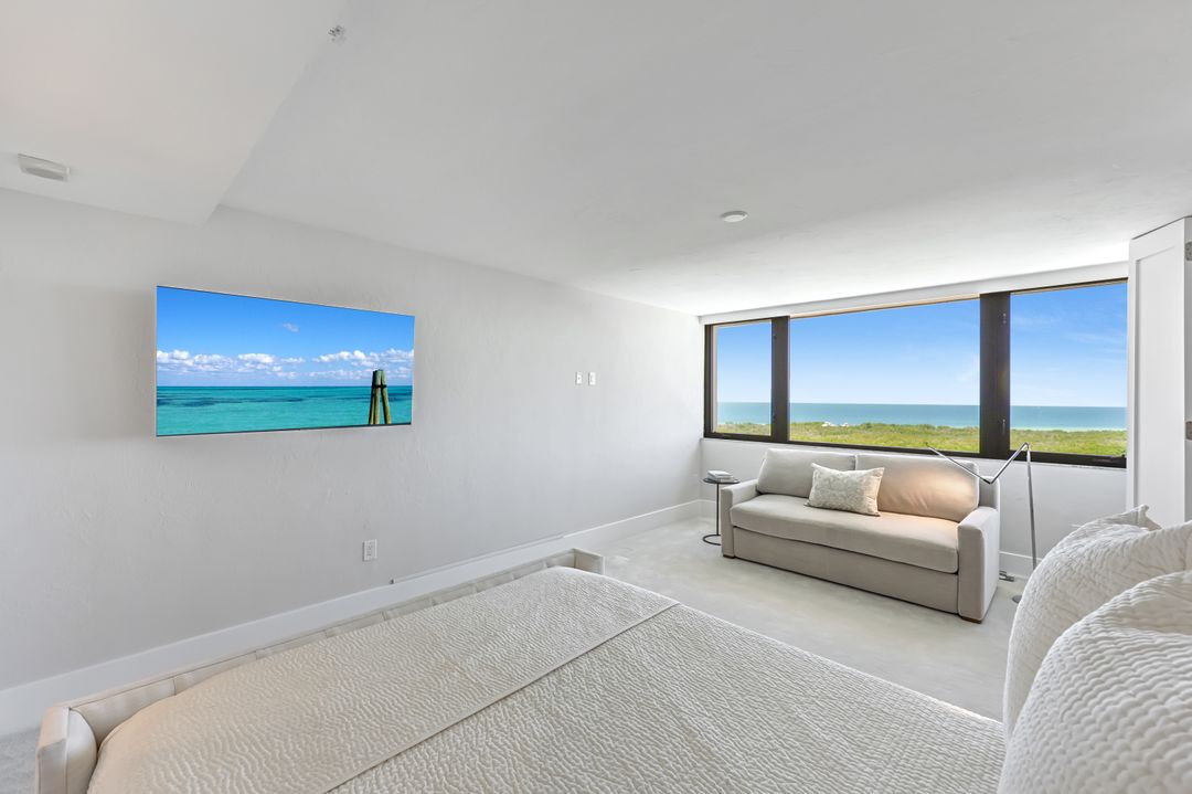 5601 Turtle Bay Dr #1102, Naples, FL 34108