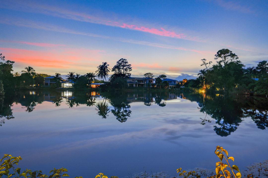 1111 12th St N, Naples, FL 34102
