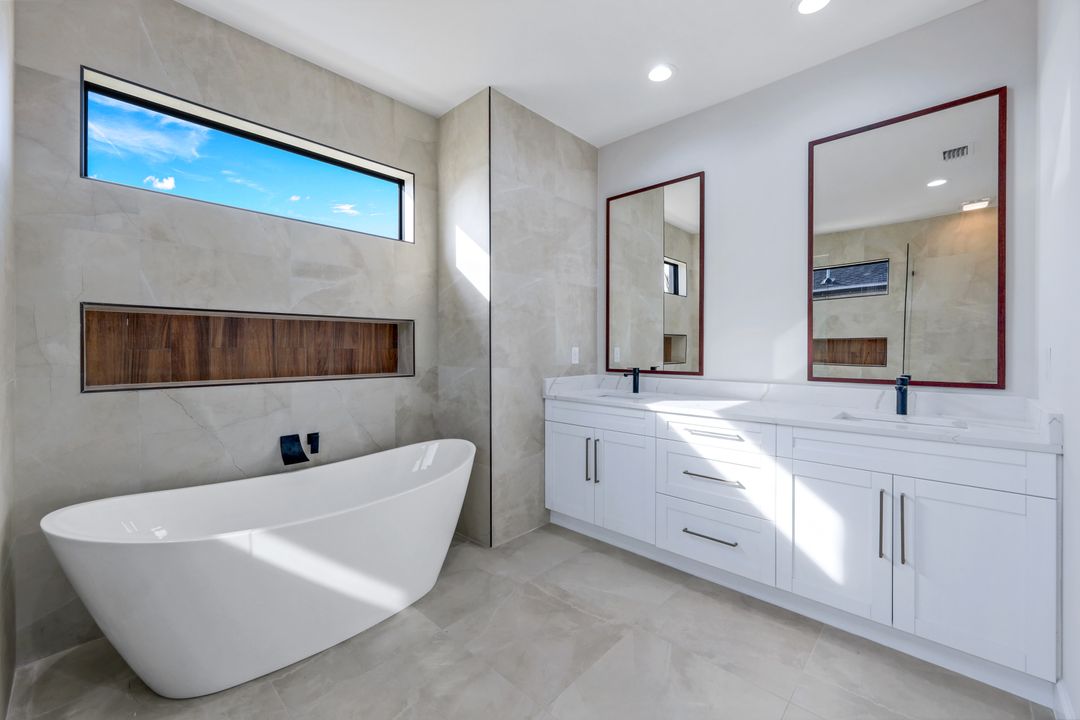 2837 NW 45th Pl, Cape Coral, FL 33993