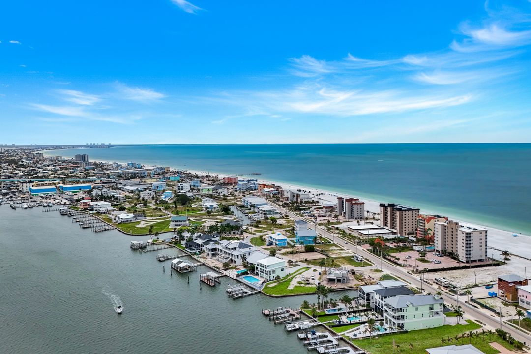 538 Estero Blvd #304, Fort Myers Beach, FL 33931
