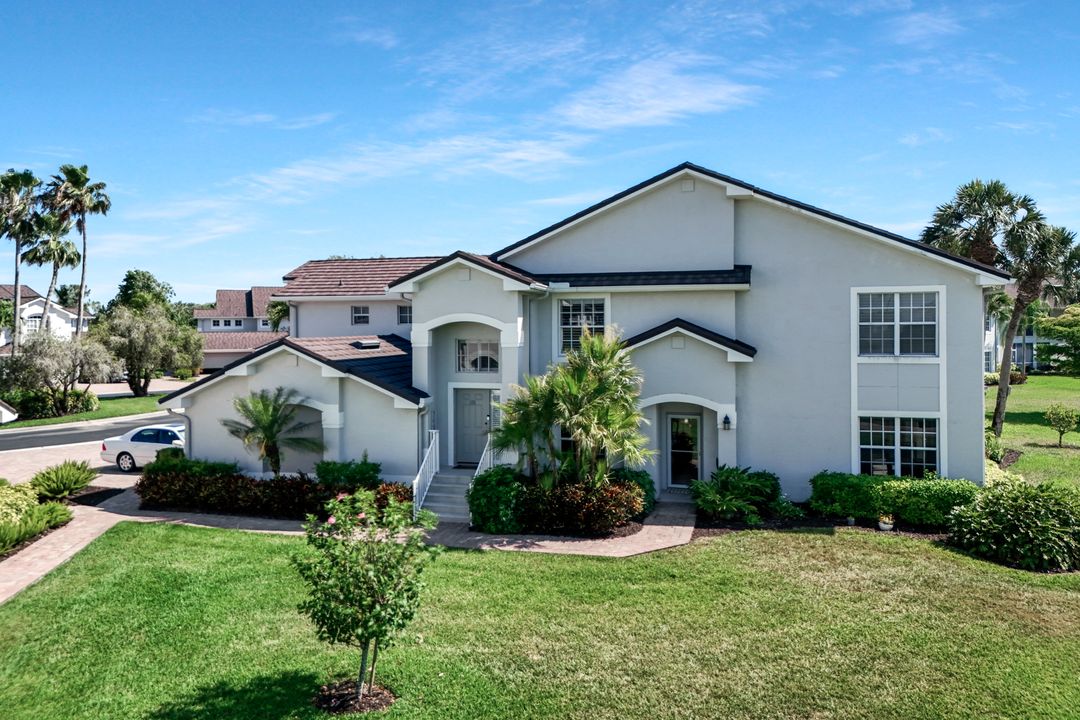 5877 3 Iron Dr #702, Naples, FL 34110
