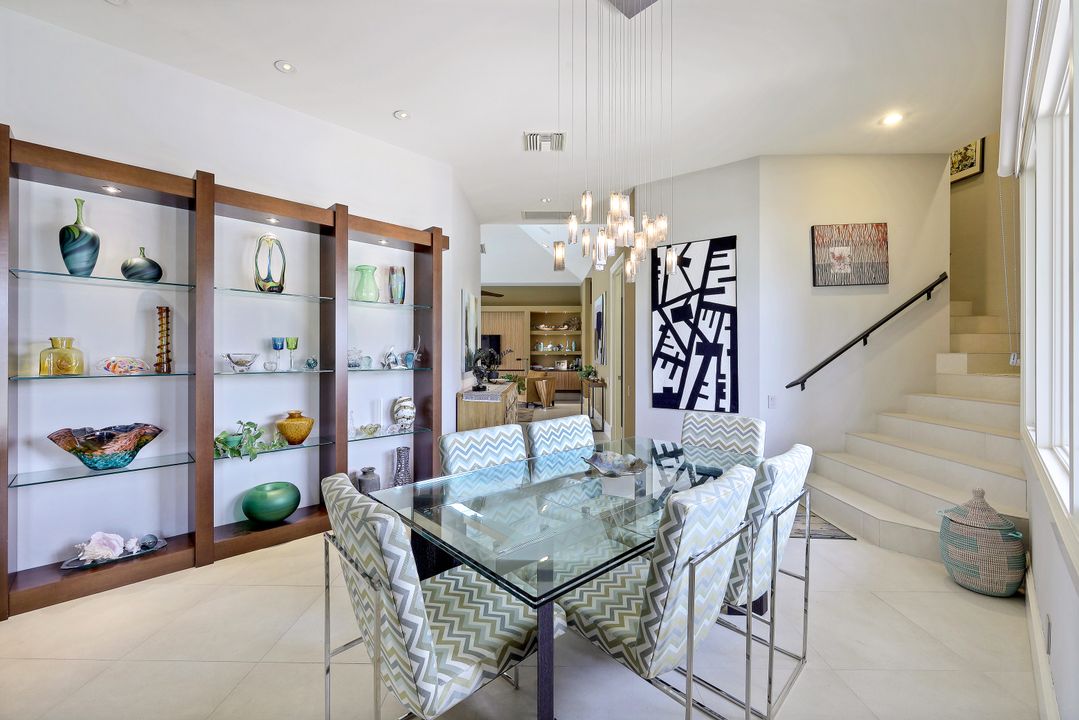 520 Sand Hill Ct, Marco Island, FL 34145