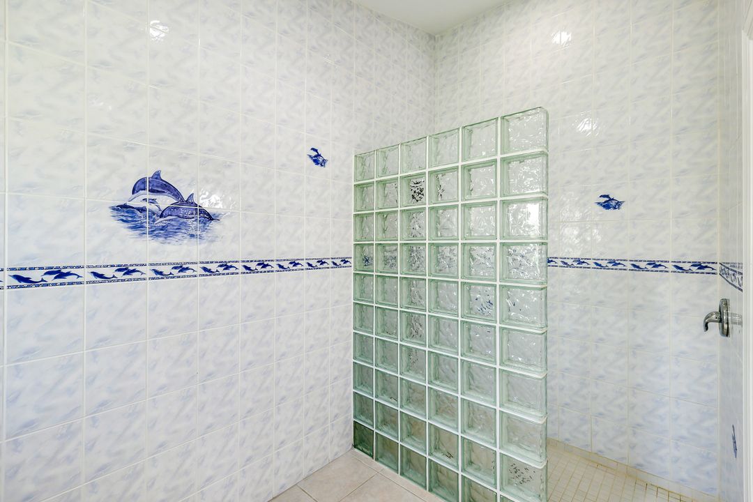 1390 Wayne Ave, Marco Island, FL 34145