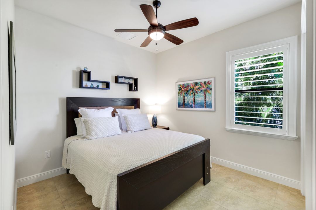 128 NW 39th Ave, Cape Coral, FL 33993