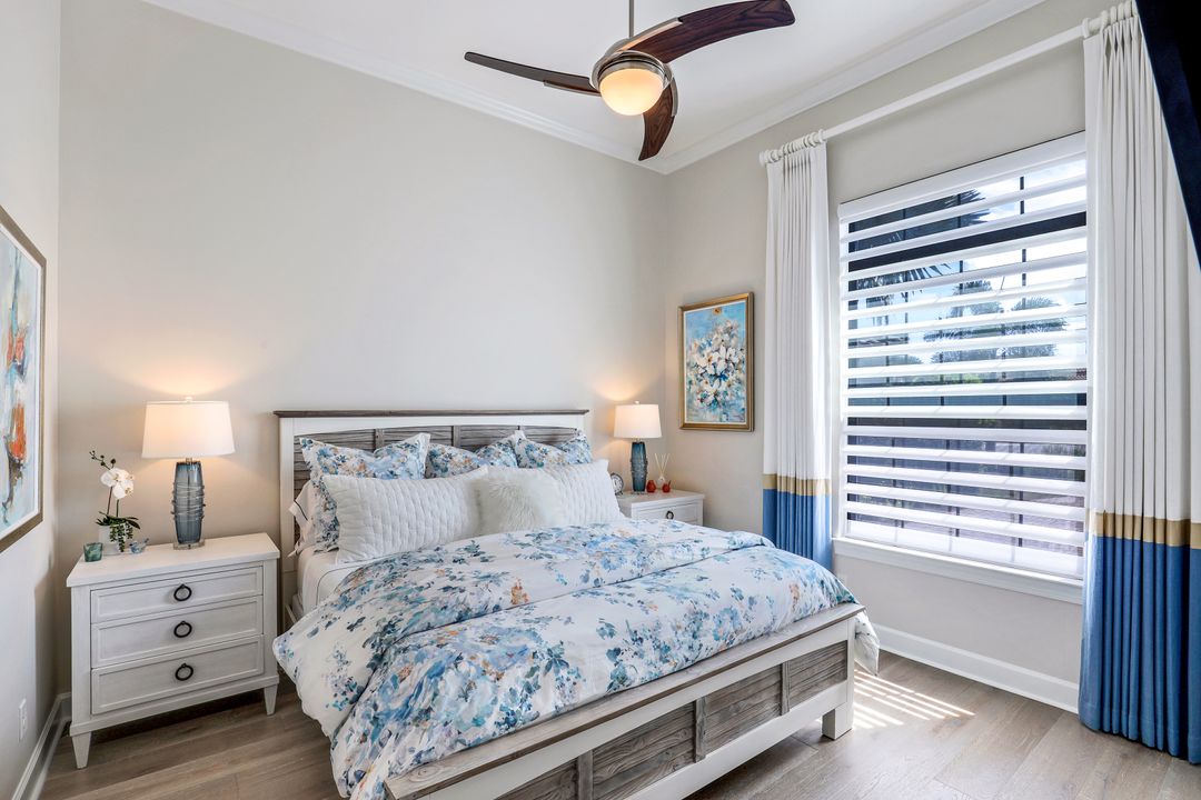 9287 Rialto Ln, Naples, FL 34119